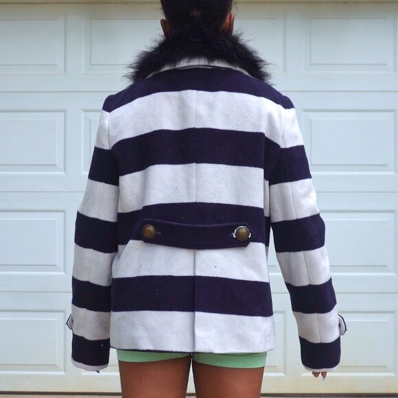 NWT Jack by BB Dakota Striped Peacoat Size L - Navy White Faux Fur Collar - Picture 2 of 16
